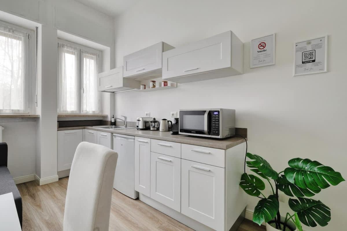 Oasis Suite - Subway 50 Meters Just 5 Minutes From Duomo Milano Eksteriør billede